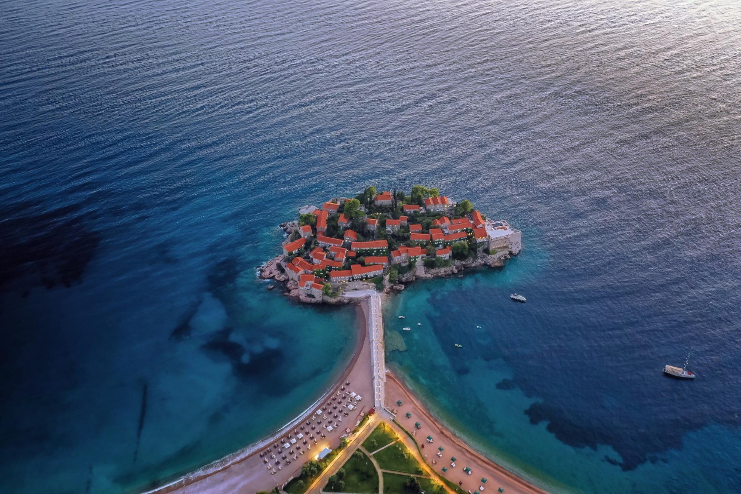 Sea Rush Speedboat Tours